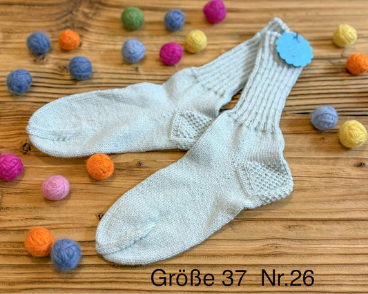 Grau Gr 37