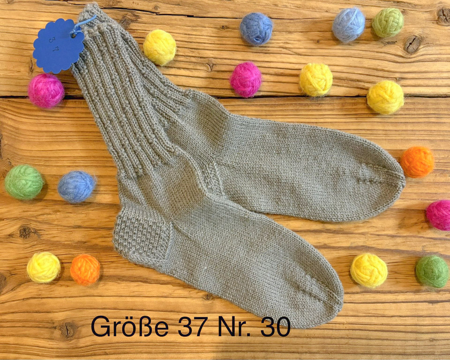 Grau Gr 37