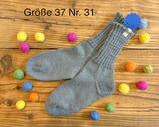 Grau Gr 37